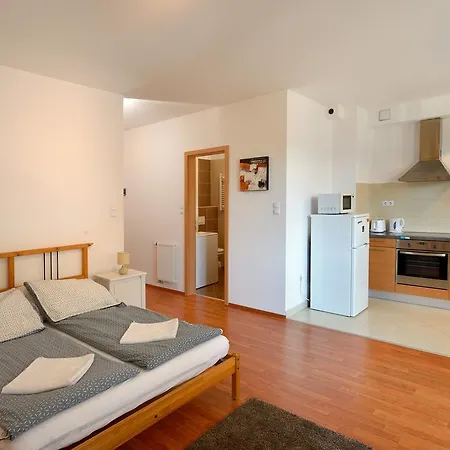 Corvina Apartment *