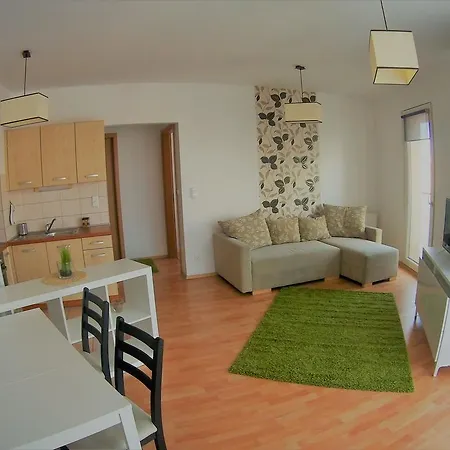Apartment Corvina *