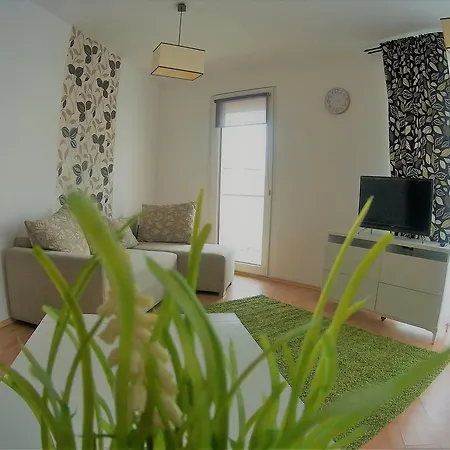 Apartment Corvina *