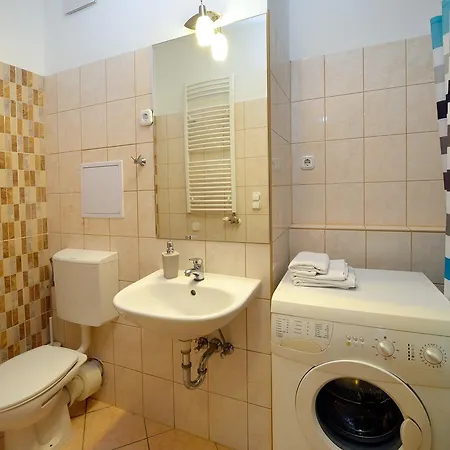 Corvina Apartment *